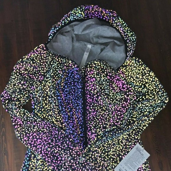 lululemon athletica Jackets & Blazers - NEW Lululemon Seawheeze 2019 Half-Marathon Mist Over Windbreaker 10 REFLECTIVE